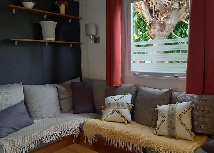 Azur072 Кемпинг *