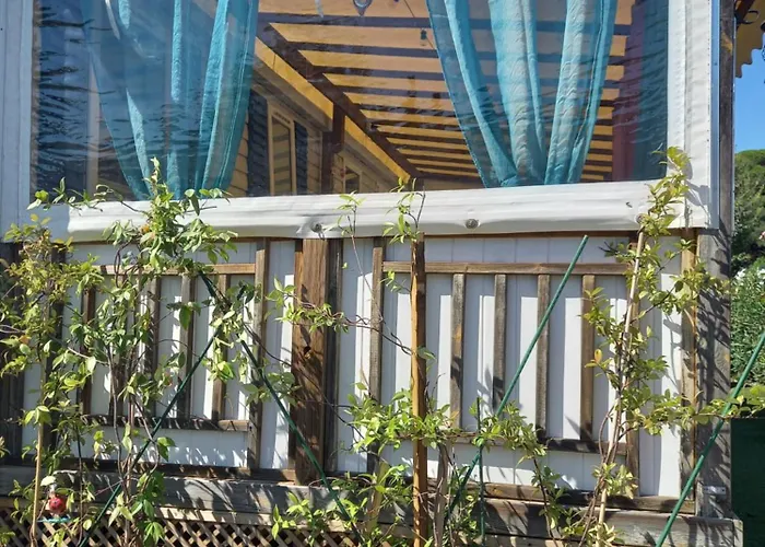 Azur072 Кемпинг *